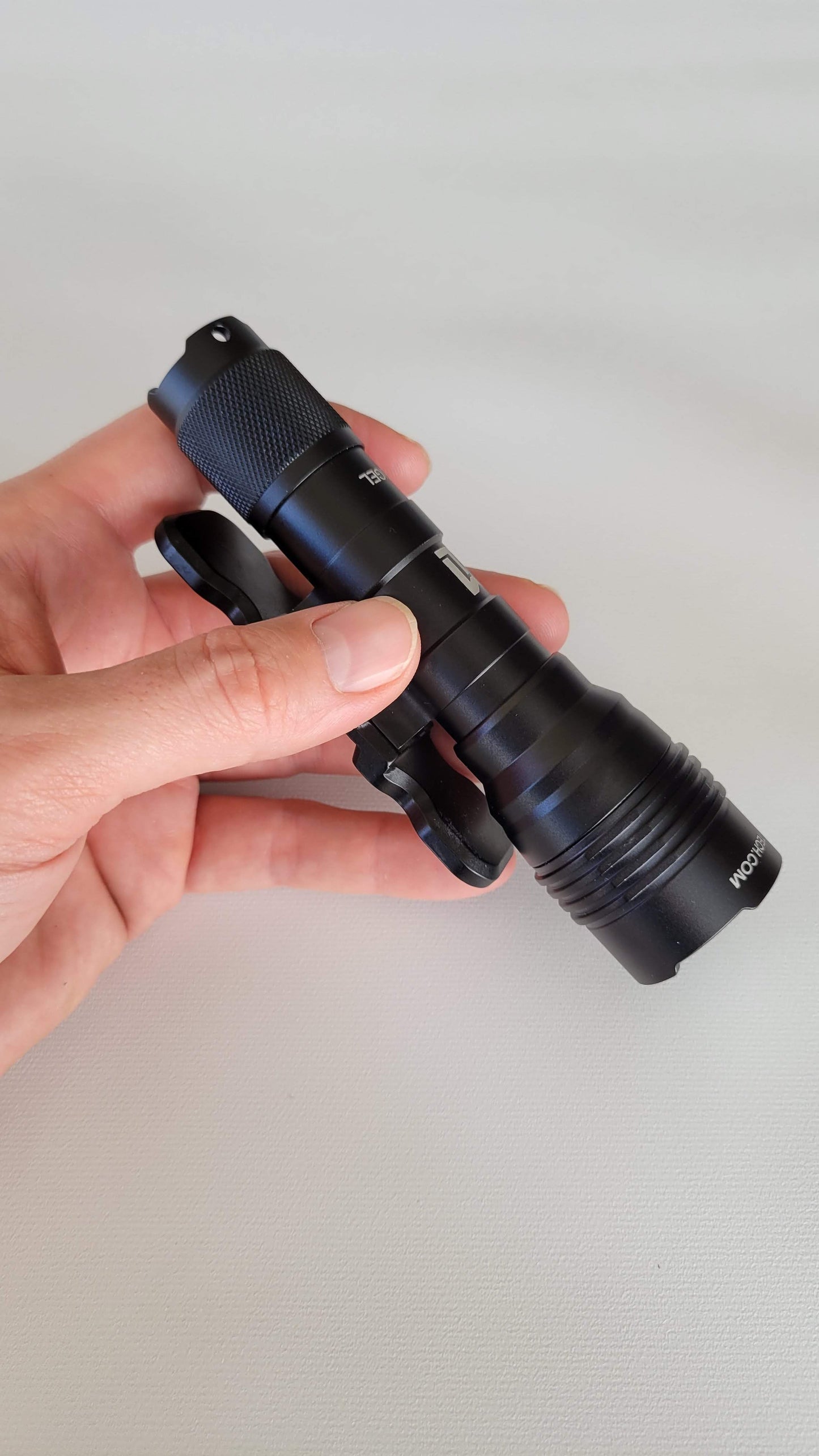 Rigel-M: 1000 Lumen Magnetic Weapon Light Kit for M-Lok Rail